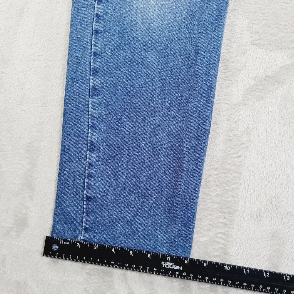 Levi's 505 Jeans Mens 32x30 Blue Med Wash Regular Straight Zip Fly Stretch Denim